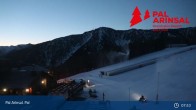 Archiv Foto Webcam Vallnord - Pal: Sicht auf Talstation La Massana und Piste El Planell 07:00