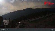 Archiv Foto Webcam Vallnord - Pal: Sicht auf Talstation La Massana und Piste El Planell 02:00
