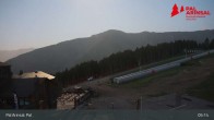 Archiv Foto Webcam Vallnord - Pal: Sicht auf Talstation La Massana und Piste El Planell 04:00
