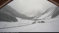 Archived image Krimmler Tauernhaus Mountain Hut - Webcam South 07:00