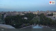 Archiv Foto Webcam Wien - Burgtheater & Rathaus 04:00
