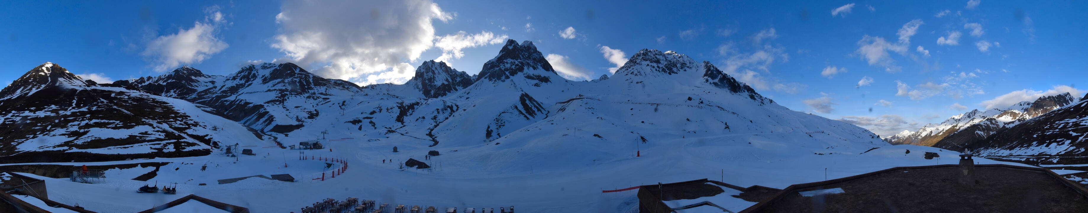 Grand Tourmalet (Frankreich) - Blick auf Sessellift Tourmalet