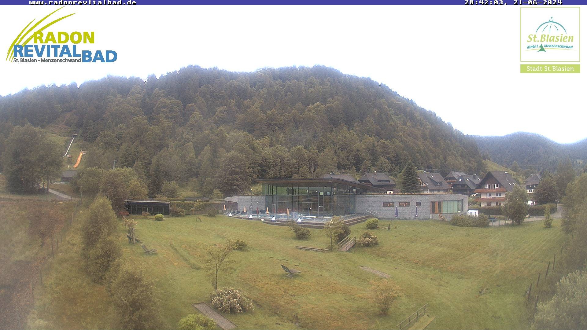 Webcam Menzensschwand: Radon Revital Spa 883 m... • Black Forest • Livecam  • Live-Stream