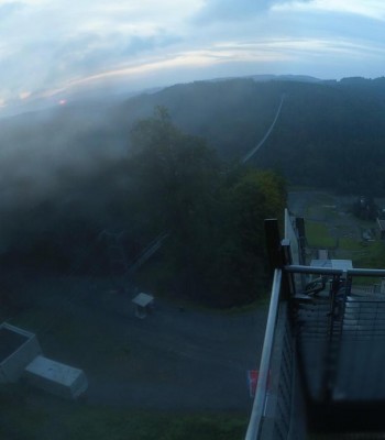 Webcam Willingen: Auslauf Der Mühlenkopfschanze Und Zuschauerbereich ...